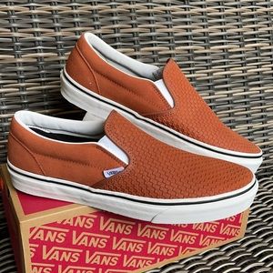 Vans Classic Slip-On Embossed Suede Sequoia MENS